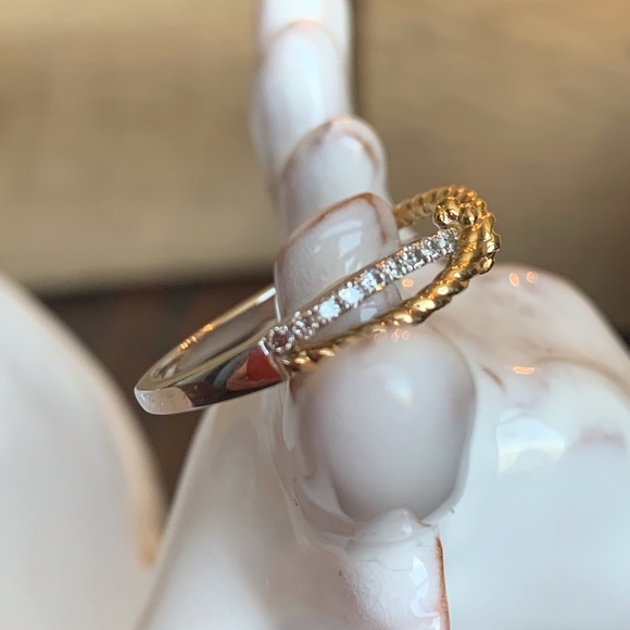 14K Diamond Two-Tone Ring - Picture 5 of 9